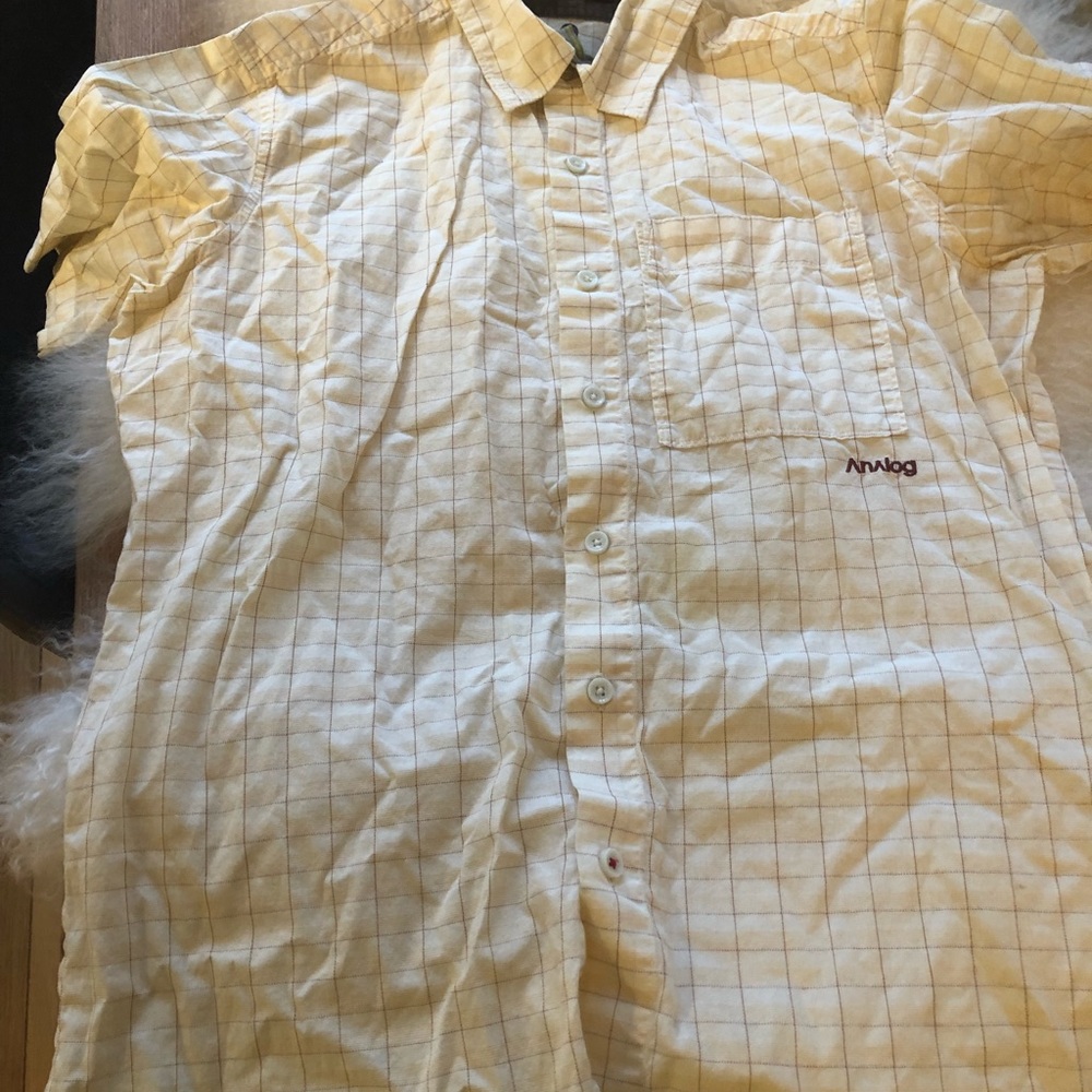 VGC Very Rare Vintage Analog short sleeve casual button down in men’s SZ S!!!